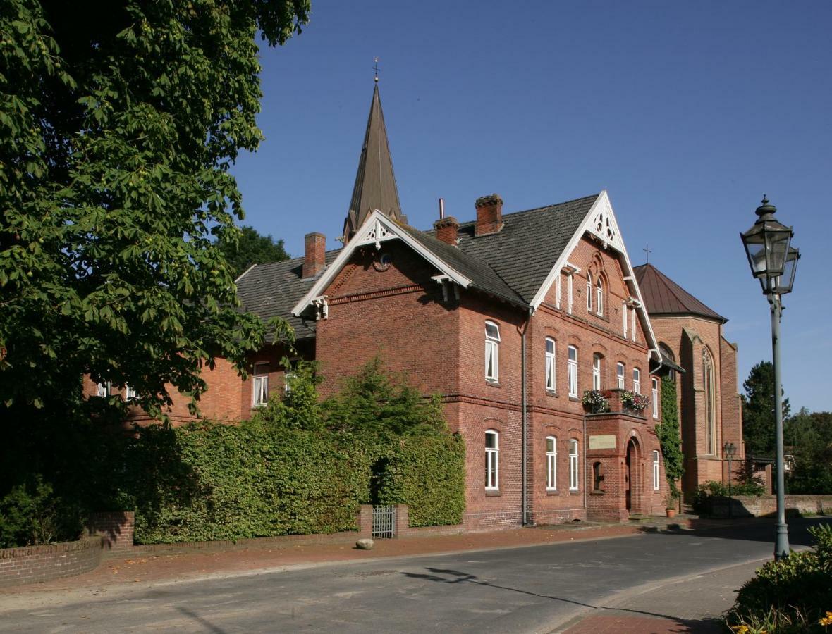 Gastehaus Altes Hotel Schute Lindern Buitenkant foto